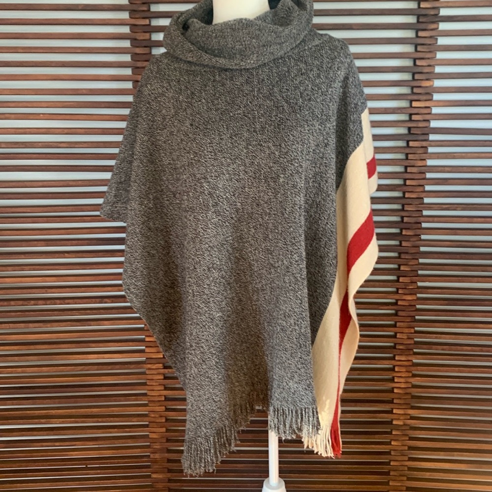 Roots Gray Poncho with Cream and Red Striped Side